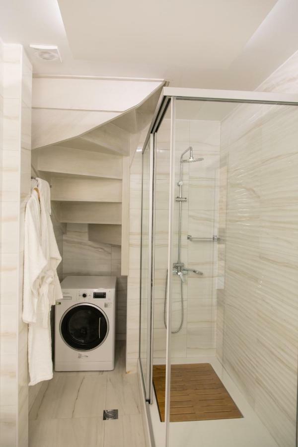 העיירה רתימנו Jacuzzi Suite In The Heart Of Oldtown מראה חיצוני תמונה