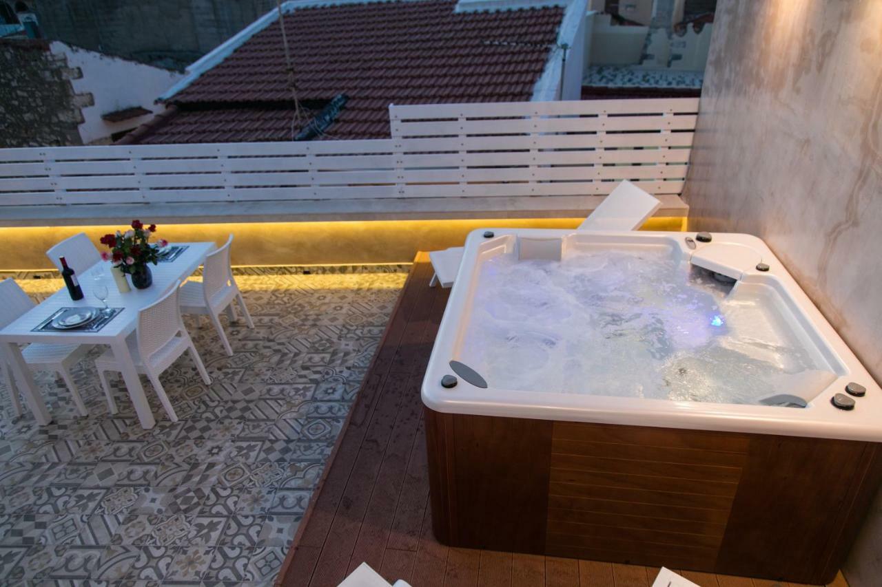 העיירה רתימנו Jacuzzi Suite In The Heart Of Oldtown מראה חיצוני תמונה