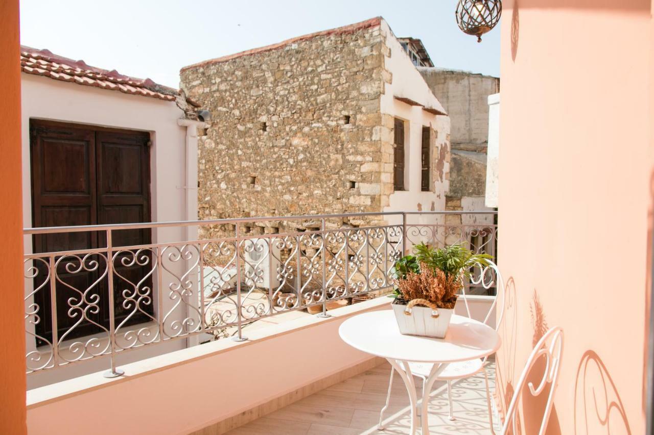 העיירה רתימנו Jacuzzi Suite In The Heart Of Oldtown מראה חיצוני תמונה