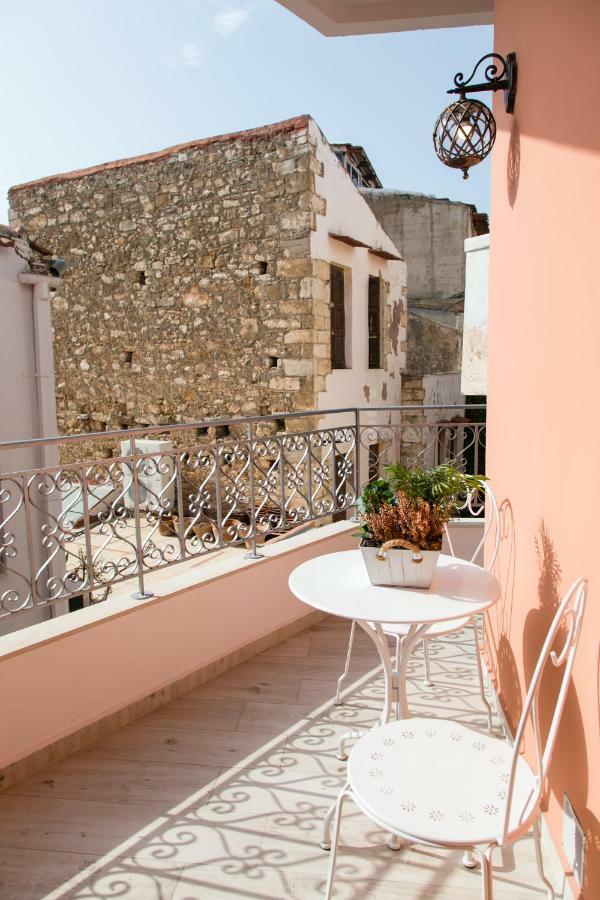 העיירה רתימנו Jacuzzi Suite In The Heart Of Oldtown מראה חיצוני תמונה
